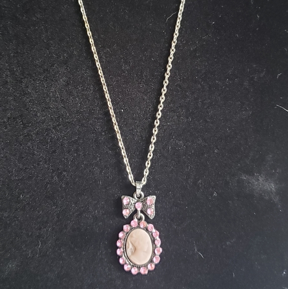 Carved Pink Cameo Necklace NWOT - Picture 2 of 3